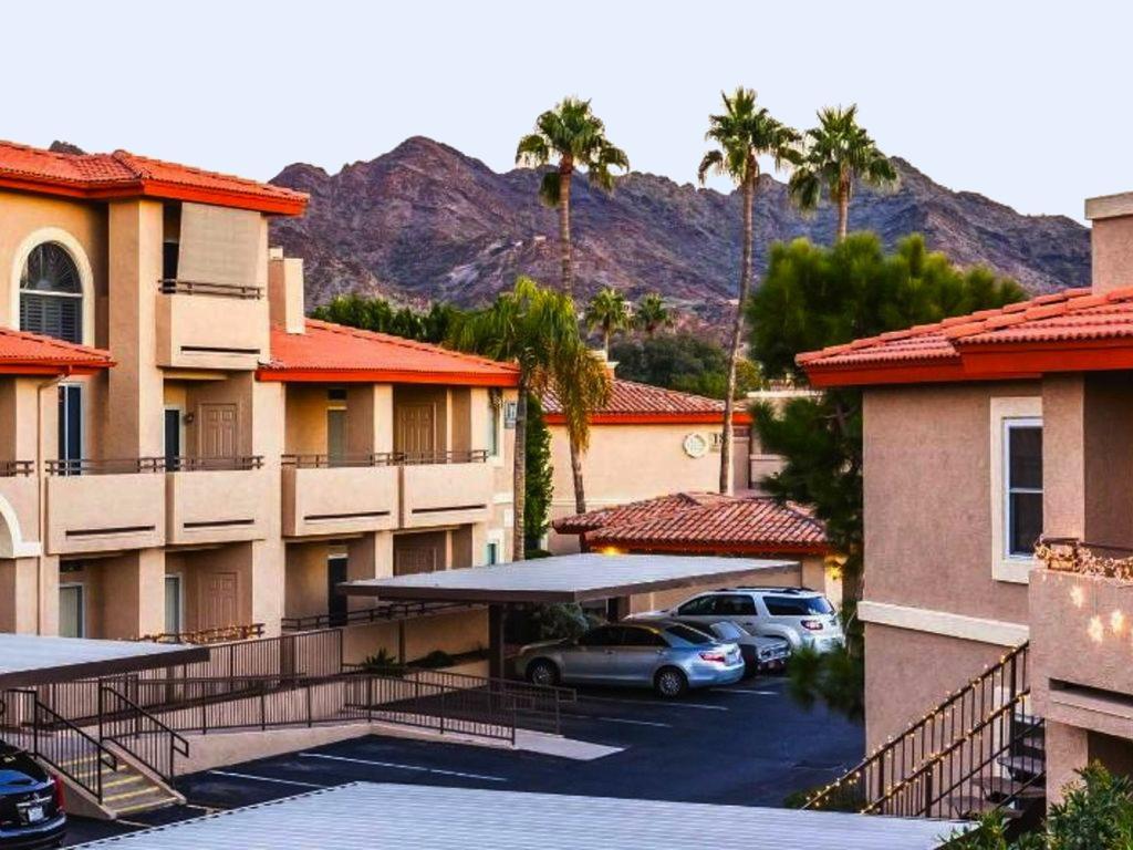 Gated Mountain View Resort Community, Centrally Located, Three Heated Pool-Spa Complexes, Half-Mile To Hiking! Финикс Екстериор снимка